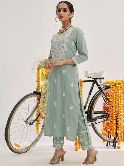 Dhiyona VA Women'sSea Green Floral Embroidered Thread Work Straight Kurta With Trousers & Dupatta