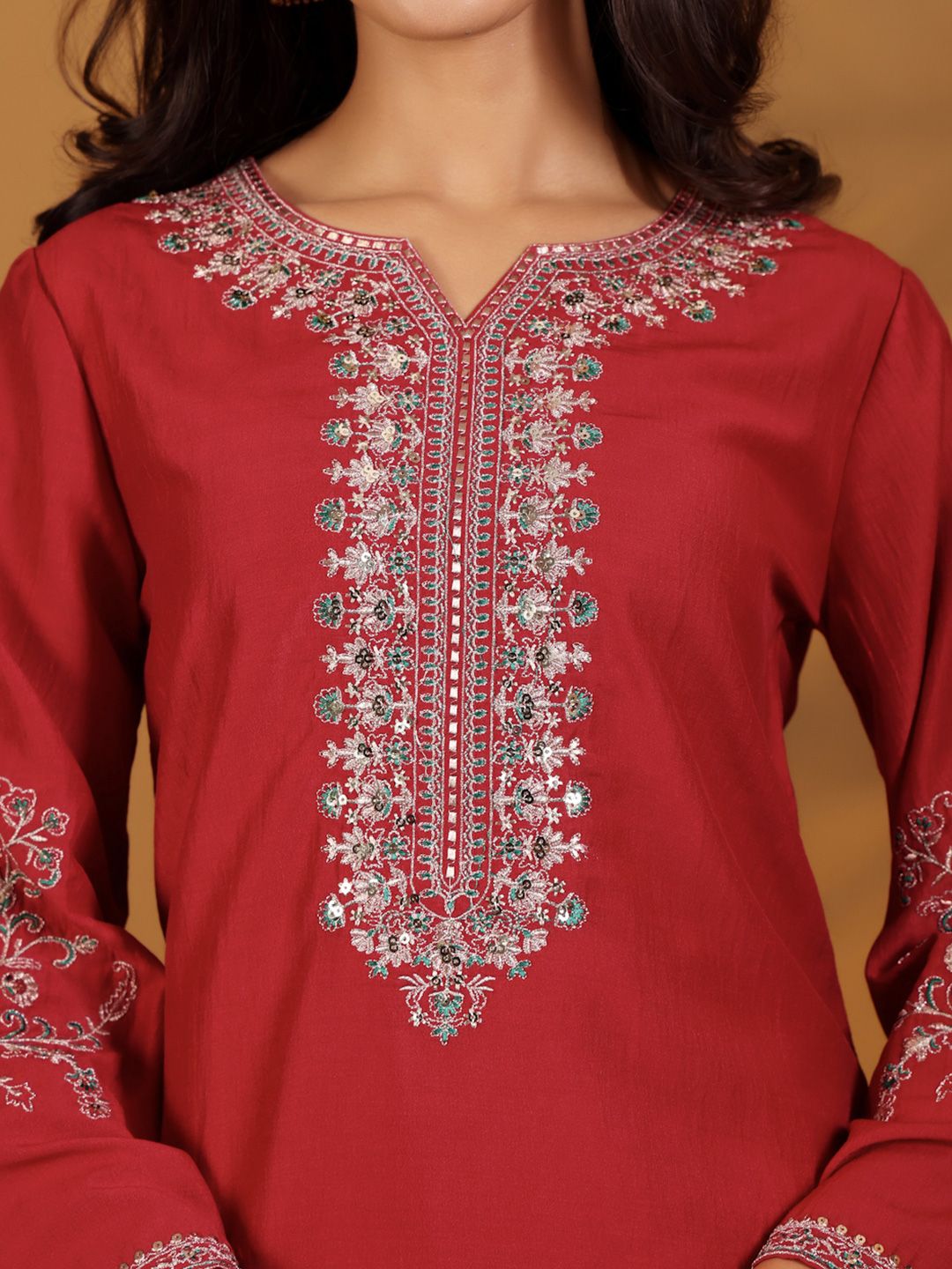 Dhiyona VA Women'sFloral Embroidered Sequnnied Notch Neck Straight Kurta With Trousers & Dupatta