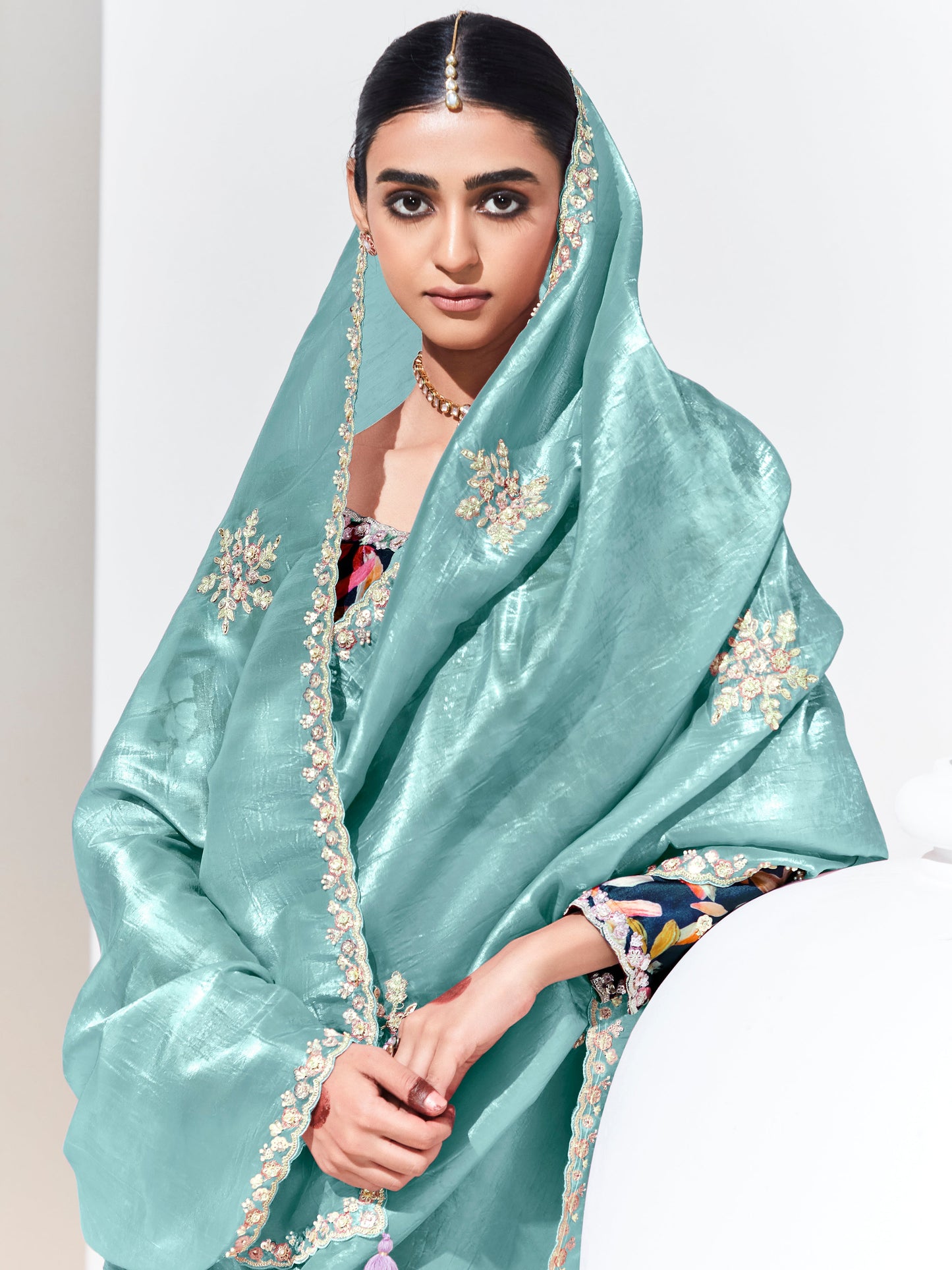 Dhiyona KM Women Aqua Blue Tissue Glass Silk Saree