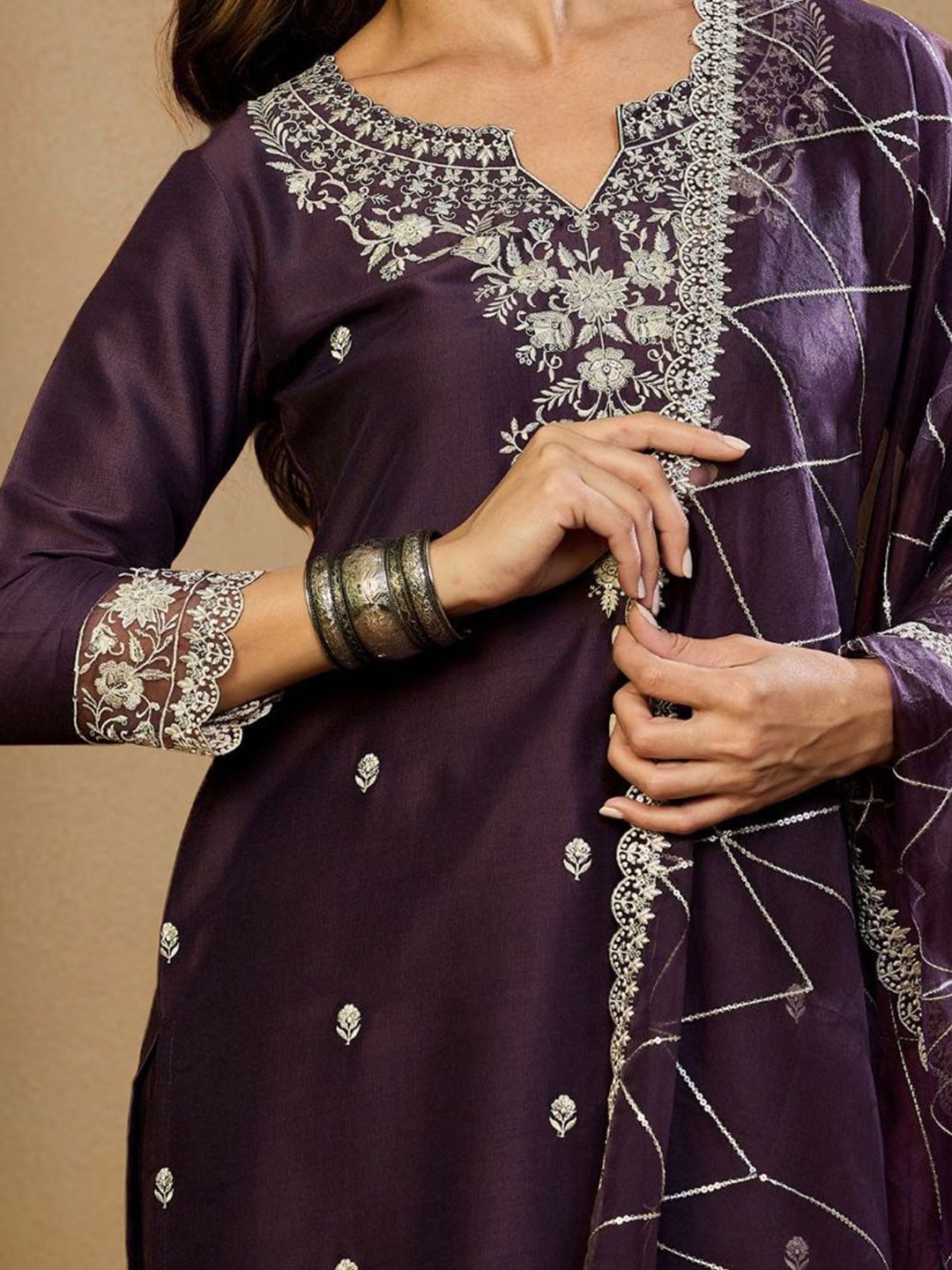 Dhiyona PD Women Women Embroidered Straight Kurta & Trousers With Dupatta Kurta Sets