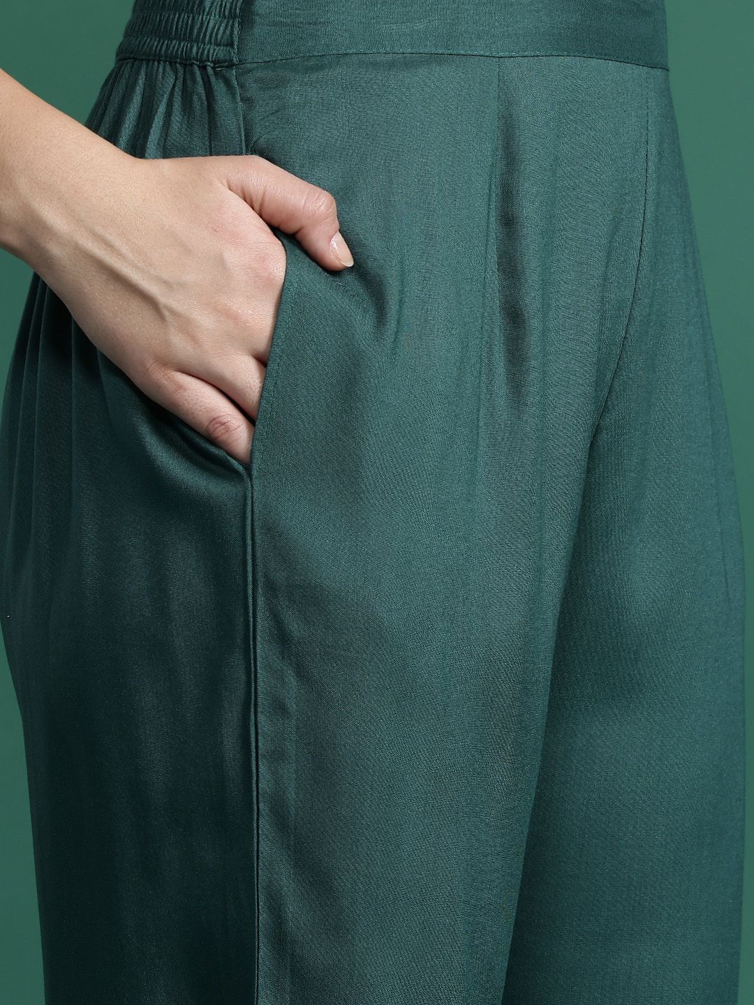 Ethnic Motifs Embroidered Kurta with Trousers & With Dupatta