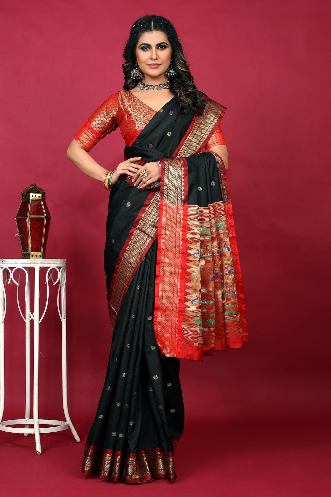 Dhiyona GR Women's Anarkali Black Zari Paithani Silk Saree