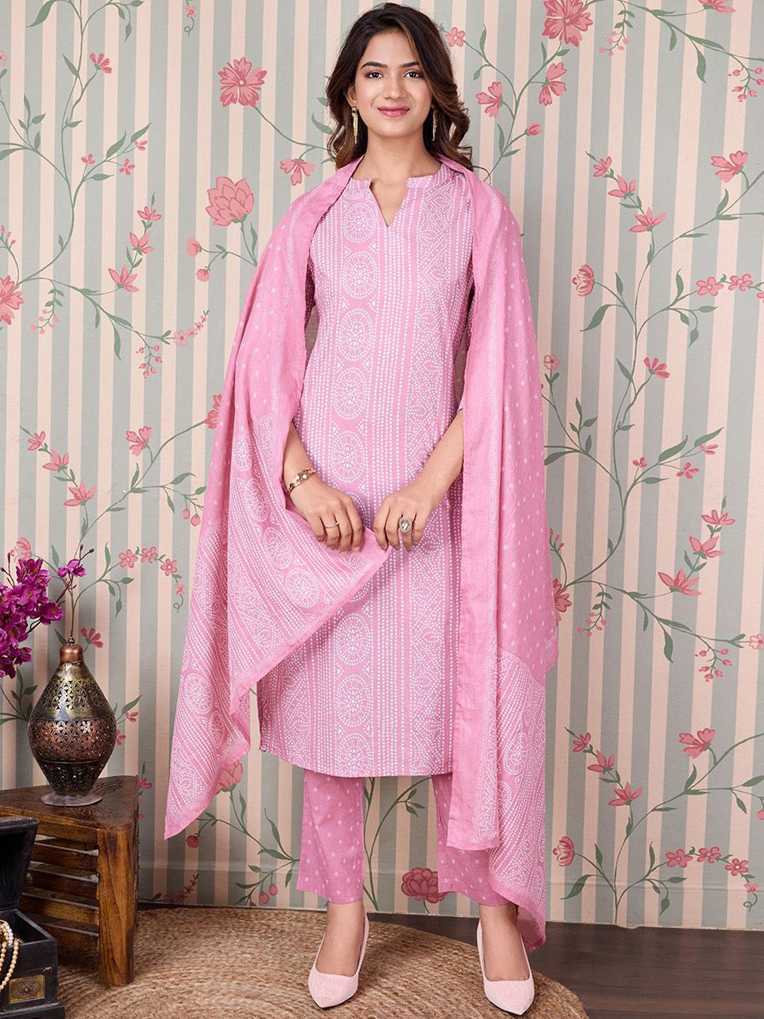 Dhiyona OD  Bandhani Printed Pure Cotton Kurta with Trousers & Dupatta