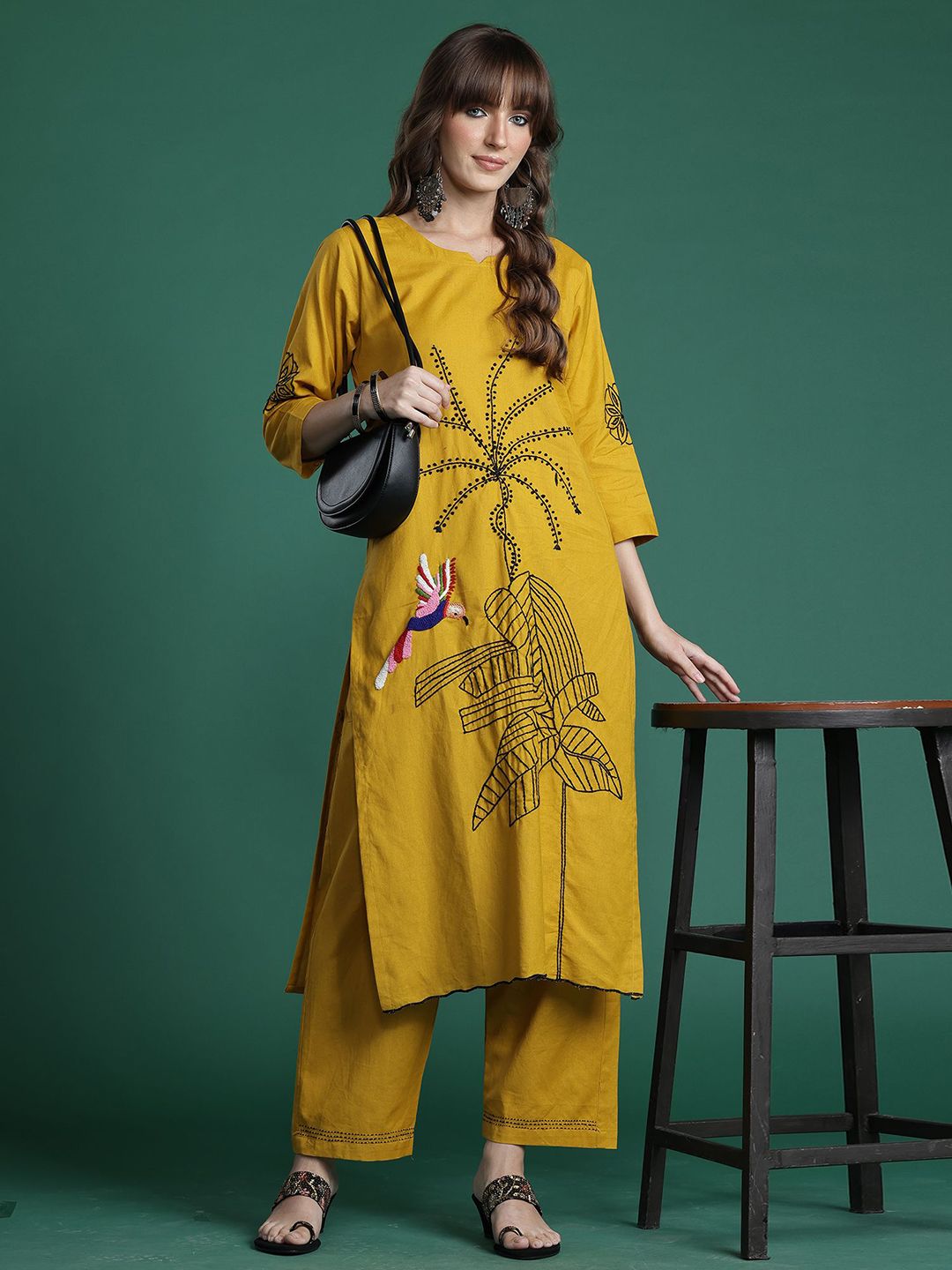 Dhiyona IE Embroidered Straight Tunic With Trousers Co-Ords