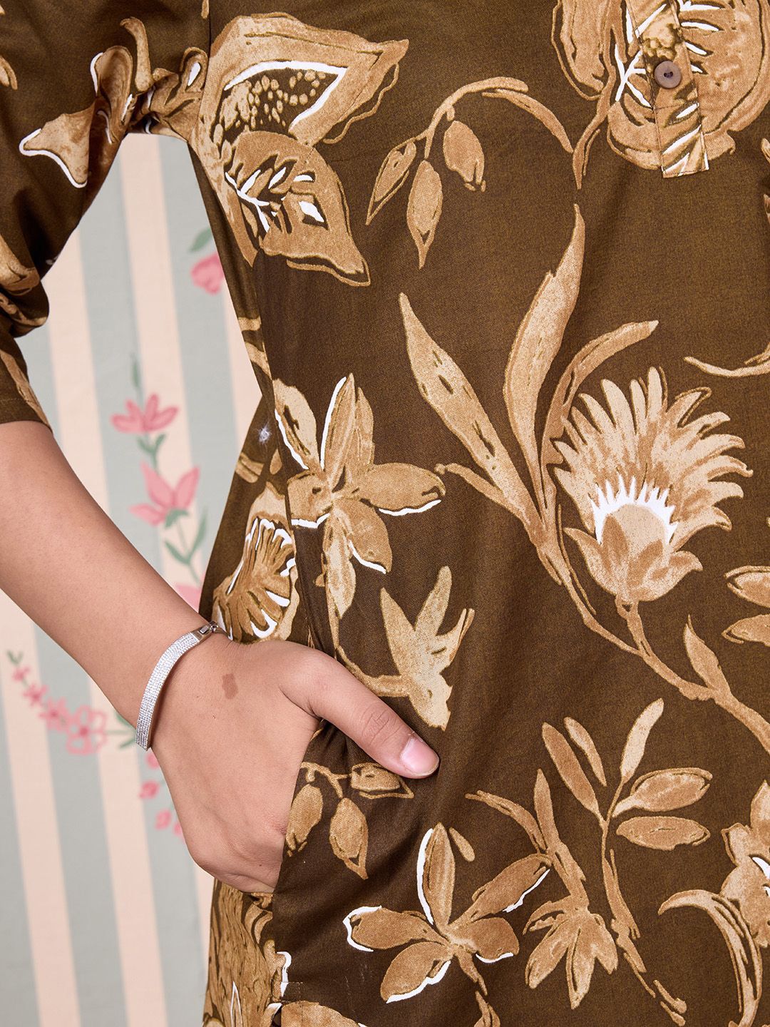 Dhiyona OD  Floral Printed Regular Pure Cotton Kurta with Trousers & Dupatta