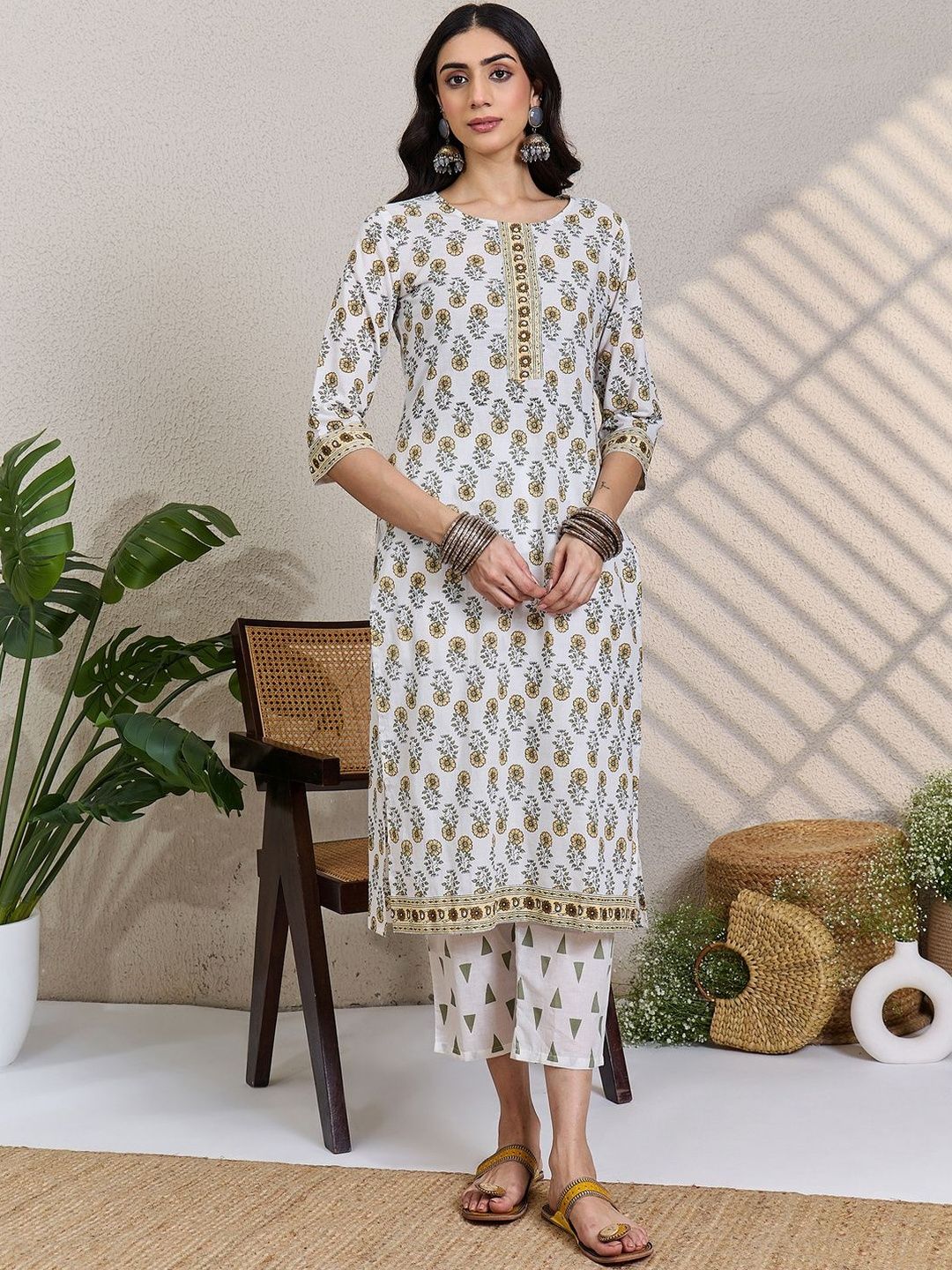 Women Floral Printed Cotton Kurta with Trousers & Dupatta