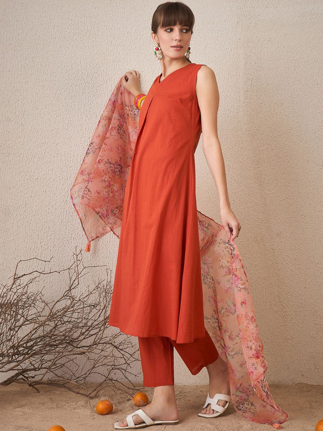 Dhiyona IE Women Floral Regular Pure Cotton Kurta with Trousers & With Dupatta