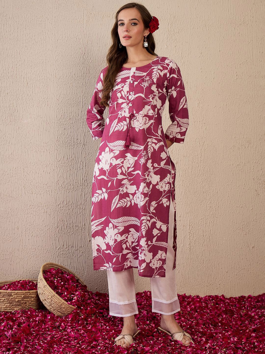 Dhiyona IE Women Floral Printed Floral Kurta