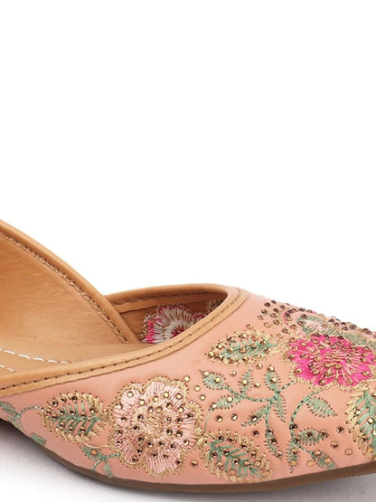 Dhiyona AK Embroidered Mojaris