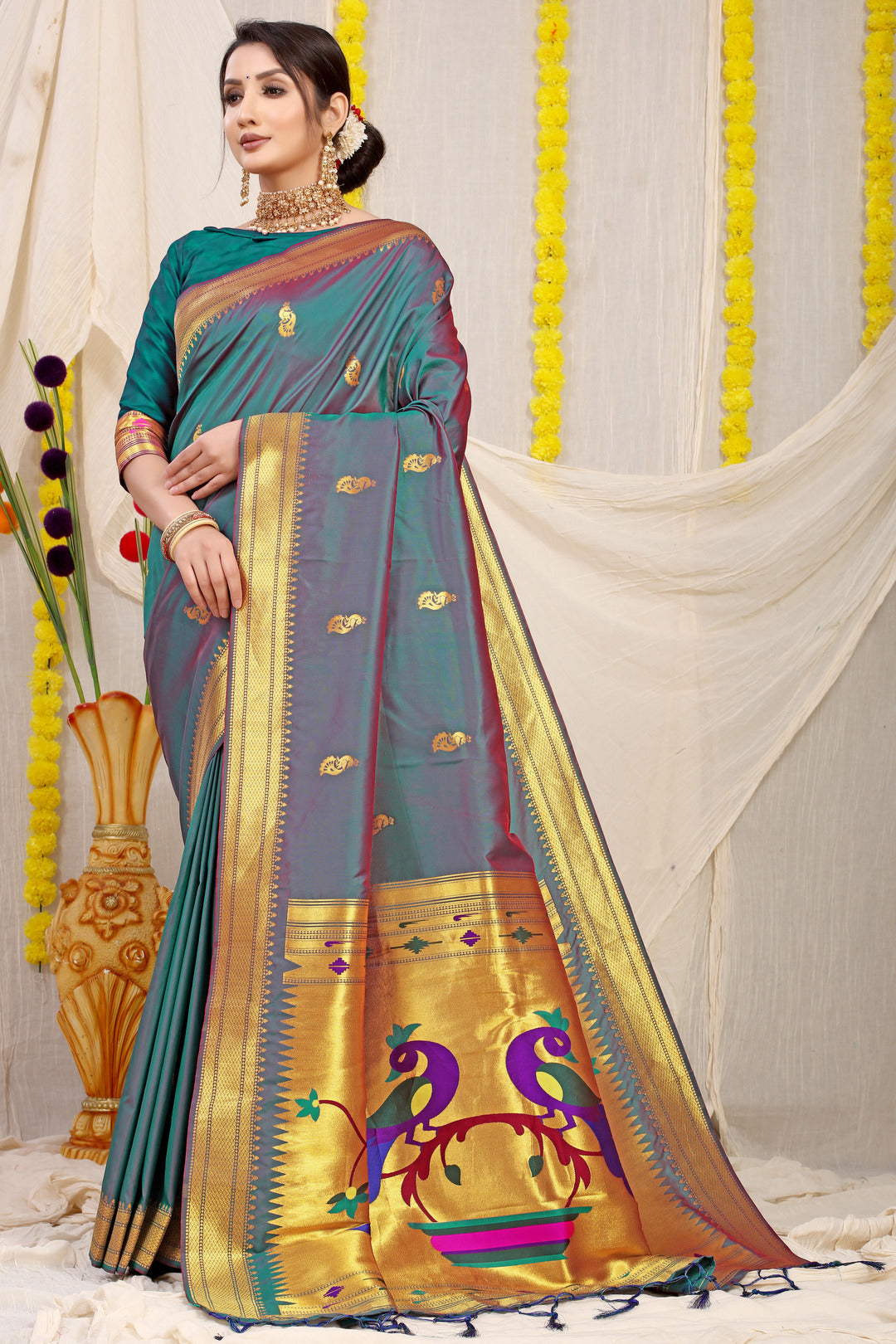 Dhiyona GR Women's Gol Mor Teal Zari Paithani Silk Saree