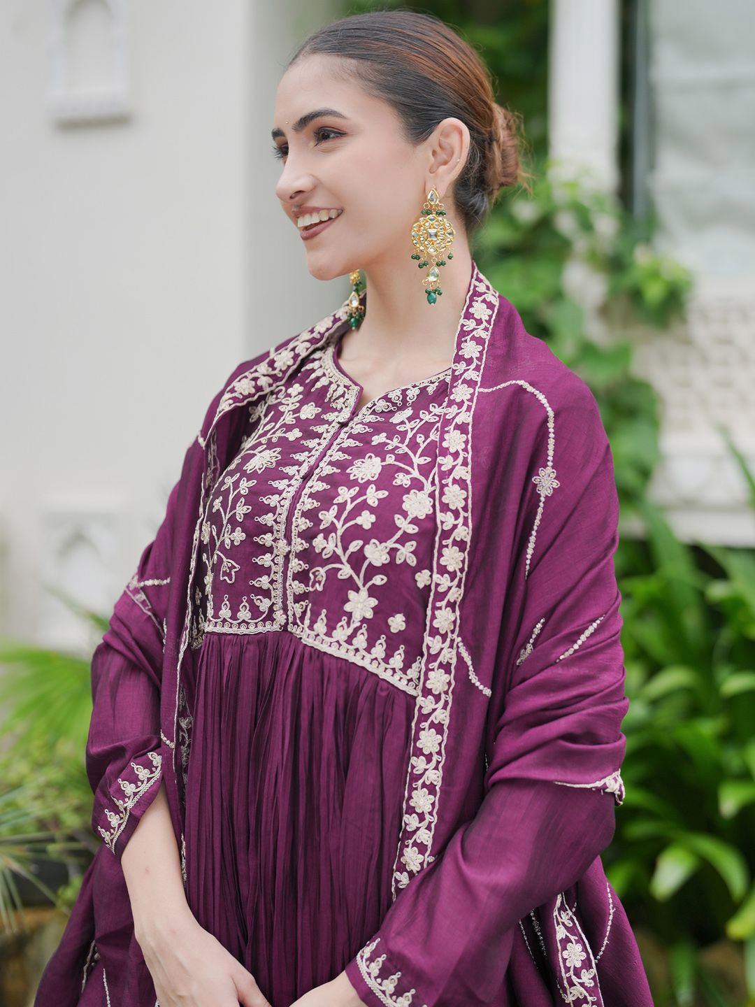 Dhiyona IE Women Floral Embroidered Pleated Kurta with Trousers & With Dupatta