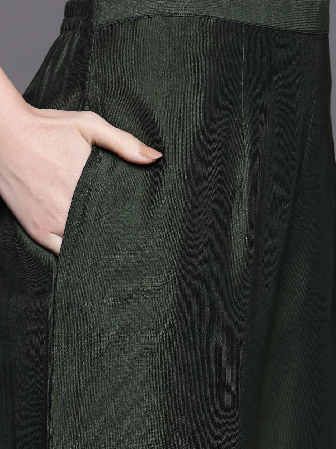 Women Green Ethnic Motifs Printed Liva Kurta with Palazzos & With Dupatta