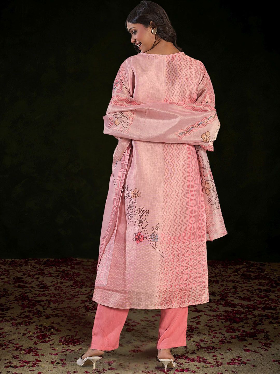 Women Floral Printed Regular Kurta with Trousers & With Dupatta