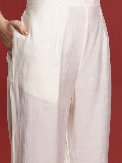 Dhiyona IE Ethnic Motifs Embroidered Thread Work Kurta With Trousers & Dupatta