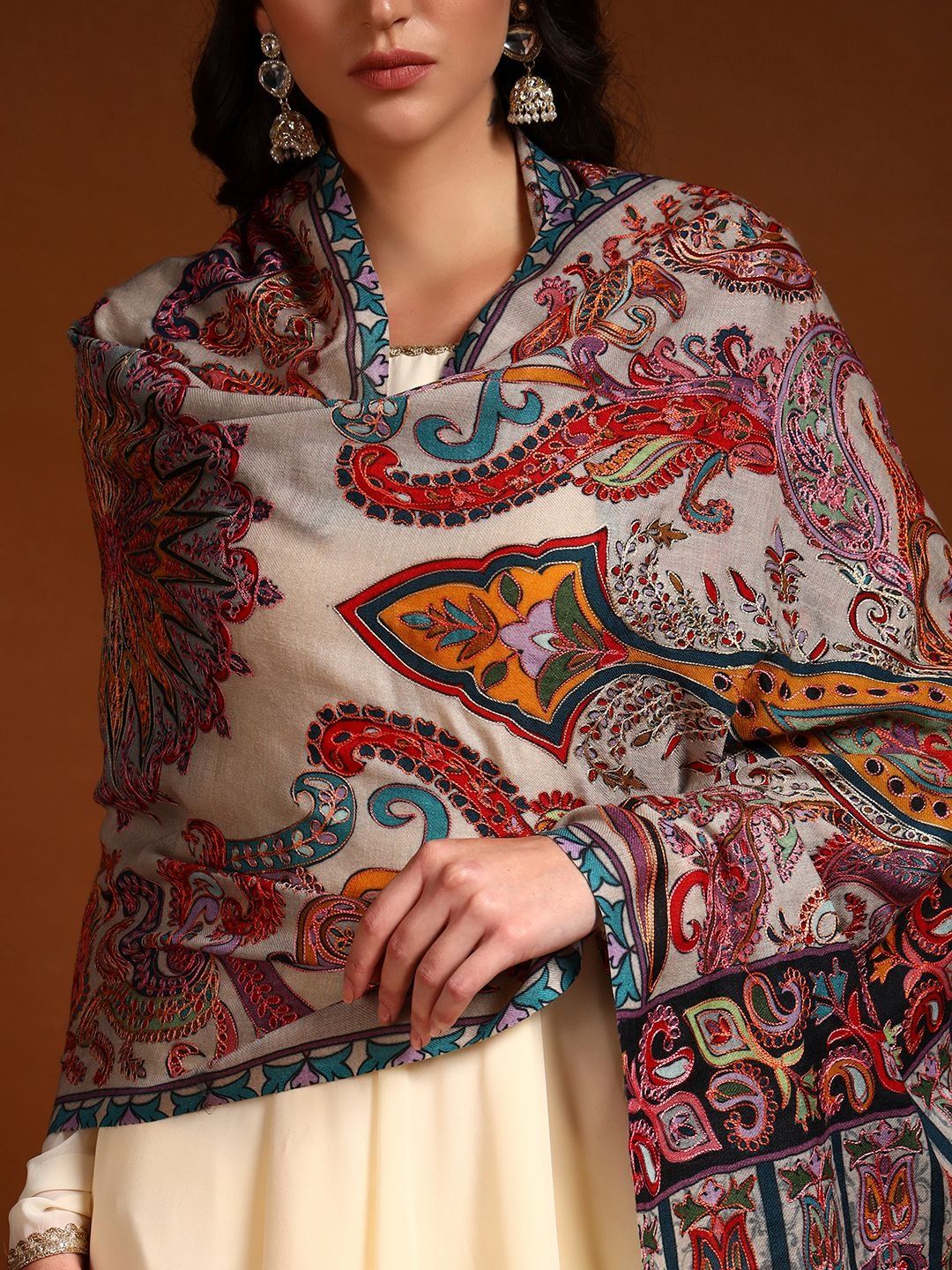 Dhiyona PA Women Abstract Embroidered Shawl