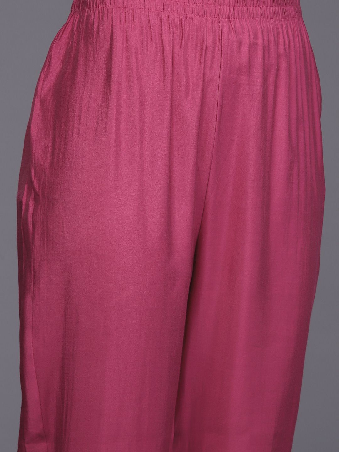 Women Floral Yoke Design Regular Thread Work Kurta with Trousers & With Dupatta