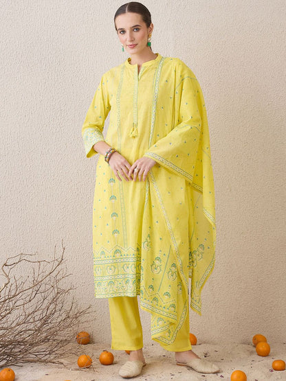 Floral Printed Mandarin Collar Beads Stones Pure Cotton Kurta Trousers & Dupatta