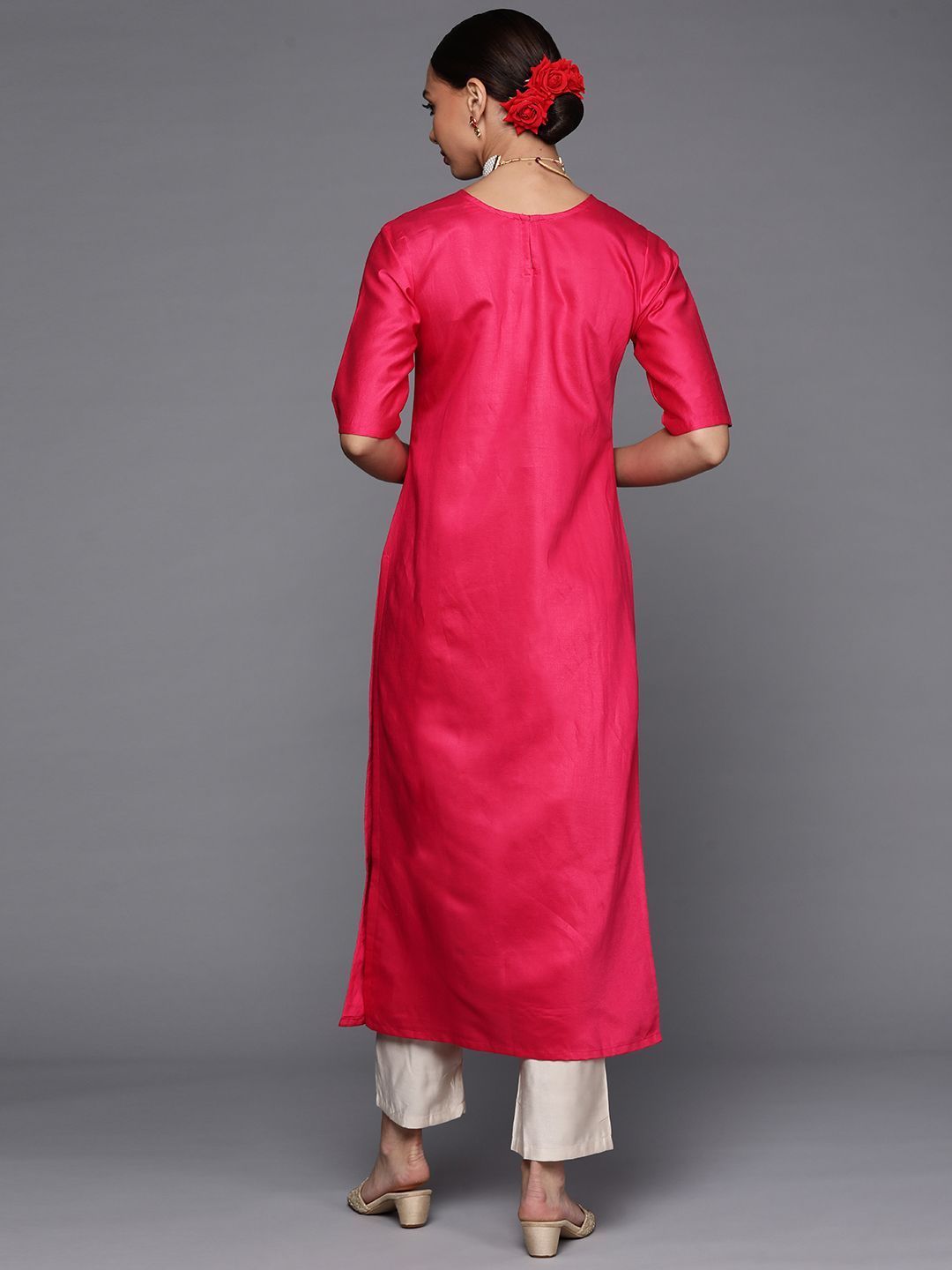 Dhiyona IE Women Pink & Gold Ethnic Motifs Foil Print Yoke Design Straight Liva Kurta