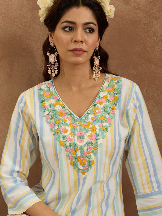 Dhiyona IE Women Floral Embroidered Regular Thread Work Pure Cotton Kurta with Trousers