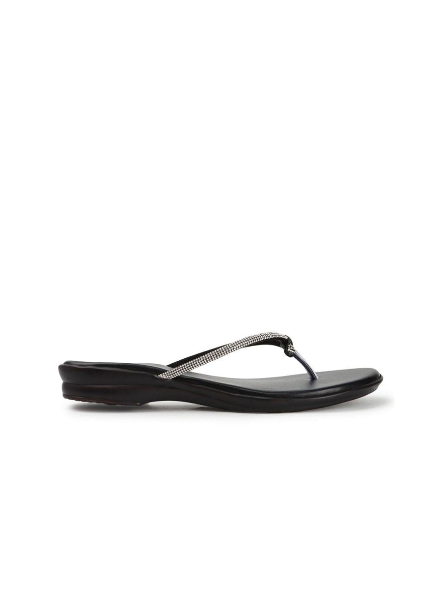 Dhiyona AK Women Embellished T-Strap Flats