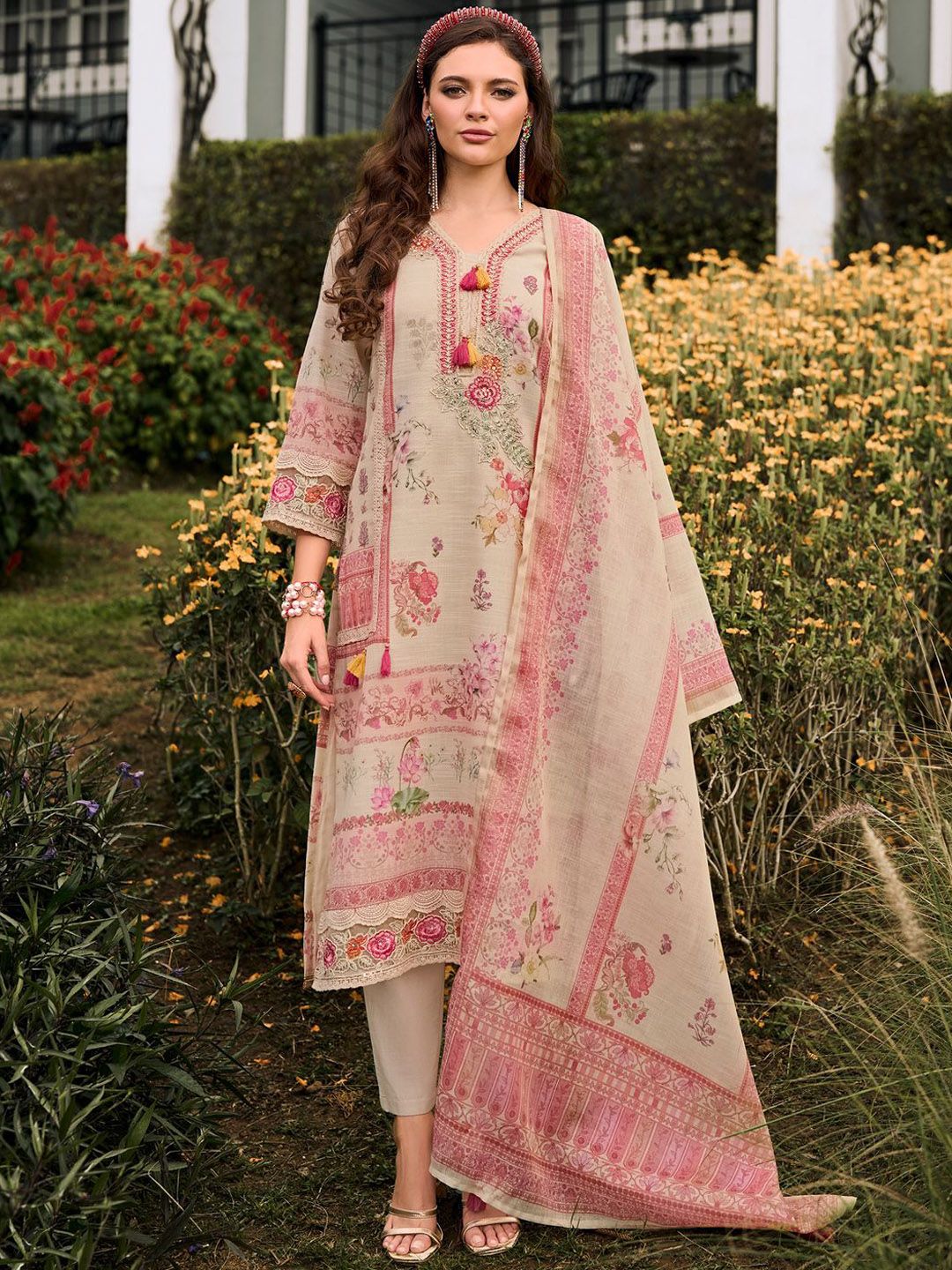 Dhiyona IE Floral Printed V-Neck Sequinned Linen Kurta With Trousers And Dupatta
