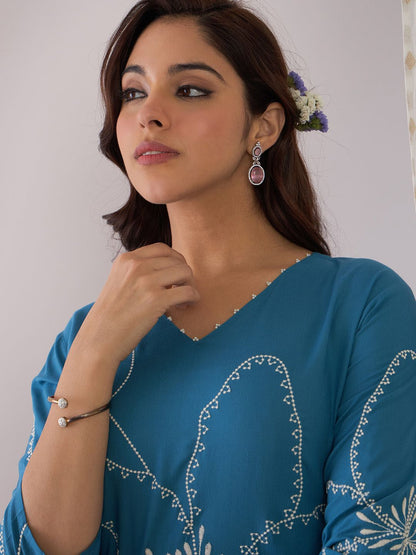Dhiyona IE Floral Embroidered V-Neck Thread Work Straight Kurta With Trousers
