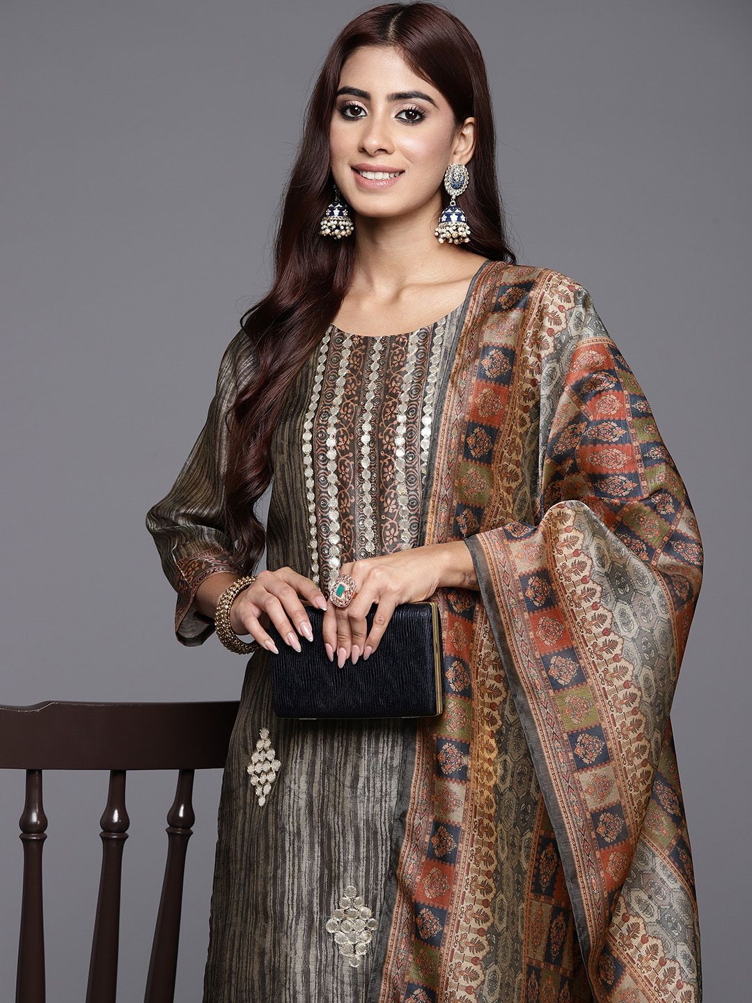 Dhiyona VA Women's Abstract Printed Gotta Patti Kurta with Trousers & With Dupatta