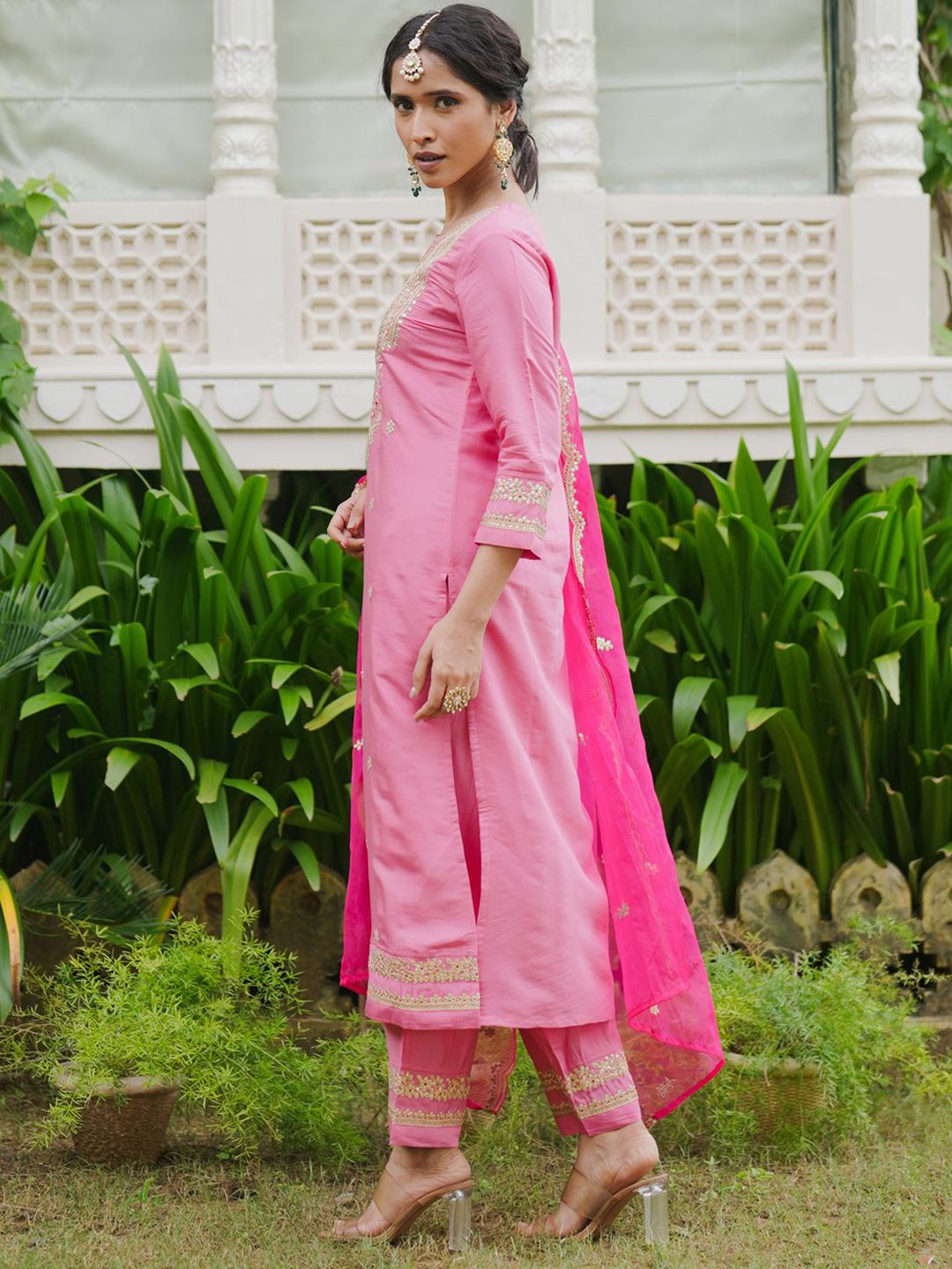 Dhiyona IE Ethnic Motifs Embroidered Thread Work Kurta with Trousers & Dupatta