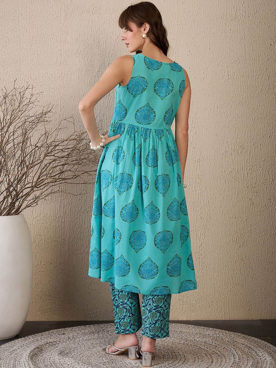 Dhiyona IE Women Floral Printed Empire Pure Cotton Kurta with Palazzos