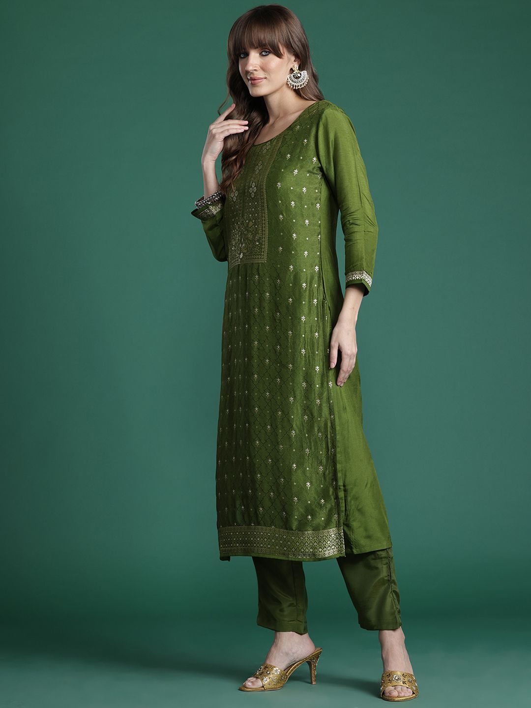 Ethnic Motifs Kurta with Trousers & Dupatta