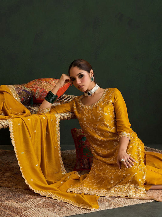 Dhiyona IE Floral Embroidered Thread Work Kurta With Trousers & Dupatta