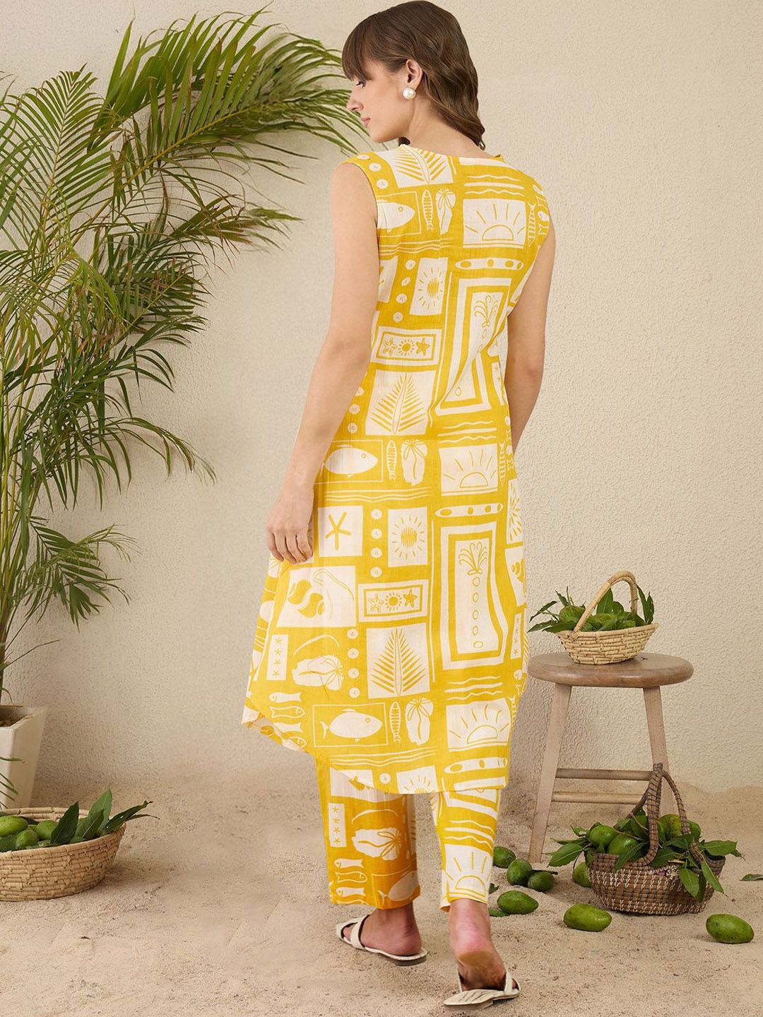 Dhiyona IE Women Ethnic Motifs Printed Pleated Pure Cotton Kurta with Trousers