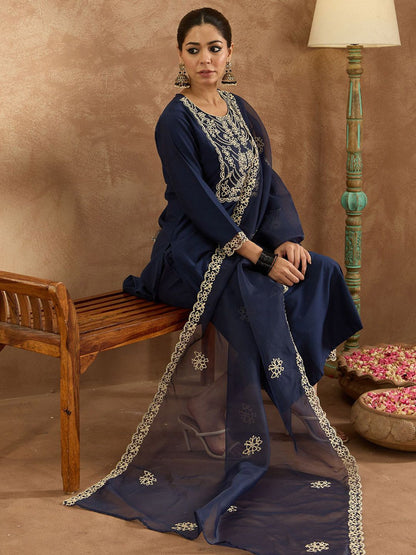 Floral Yoke Design Round Neck Straight Kurta With Trousers & Dupatta