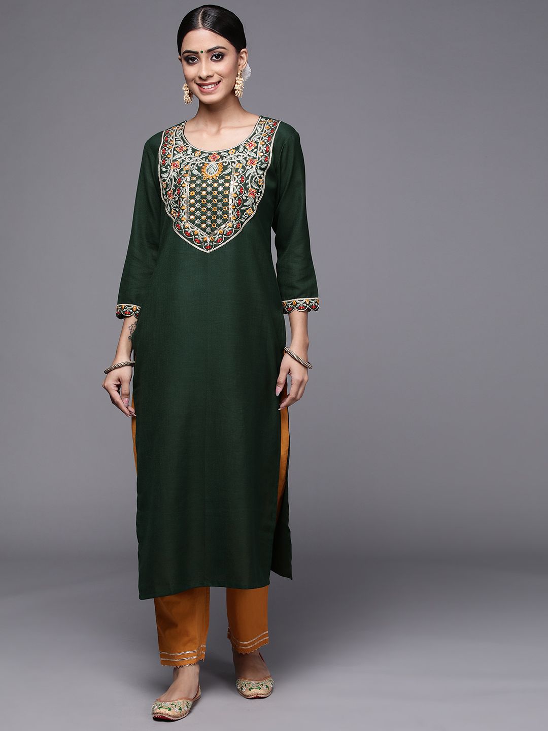 Dhiyona IE Women Green Ethnic Motifs Yoke Design Mirror Work Kurta