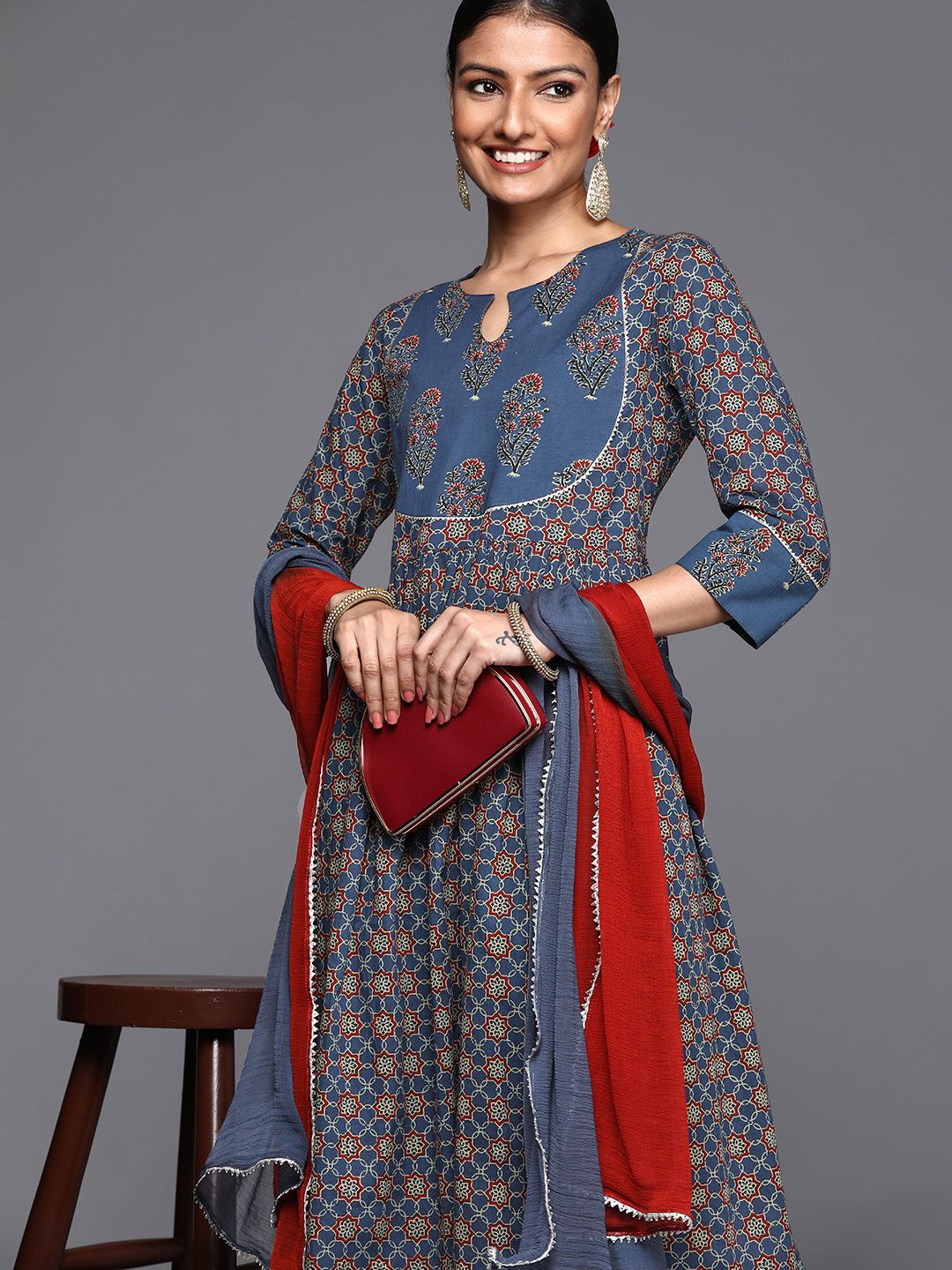 Dhiyona VA Women's Blue Ethnic Motifs Printed Pure Cotton Kurta with Trousers & Dupatta