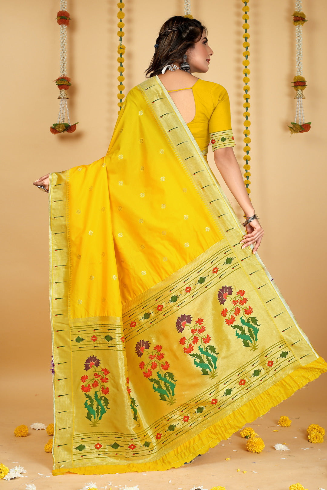 Dhiyona GR Women's Mastani 2 Yellow Zari Paithani Silk Saree