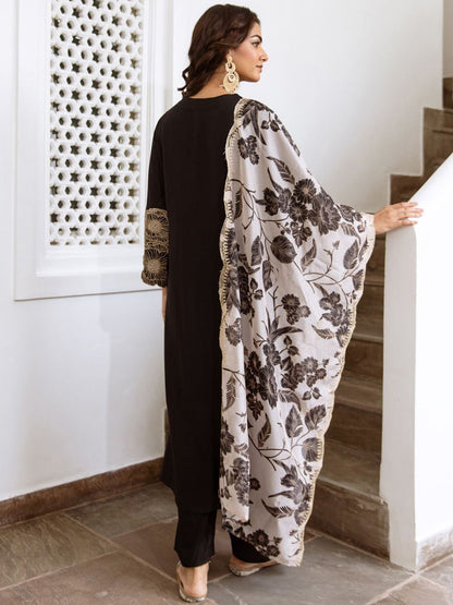 Dhiyona IE Women Regular Kurta with Trousers & With Dupatta