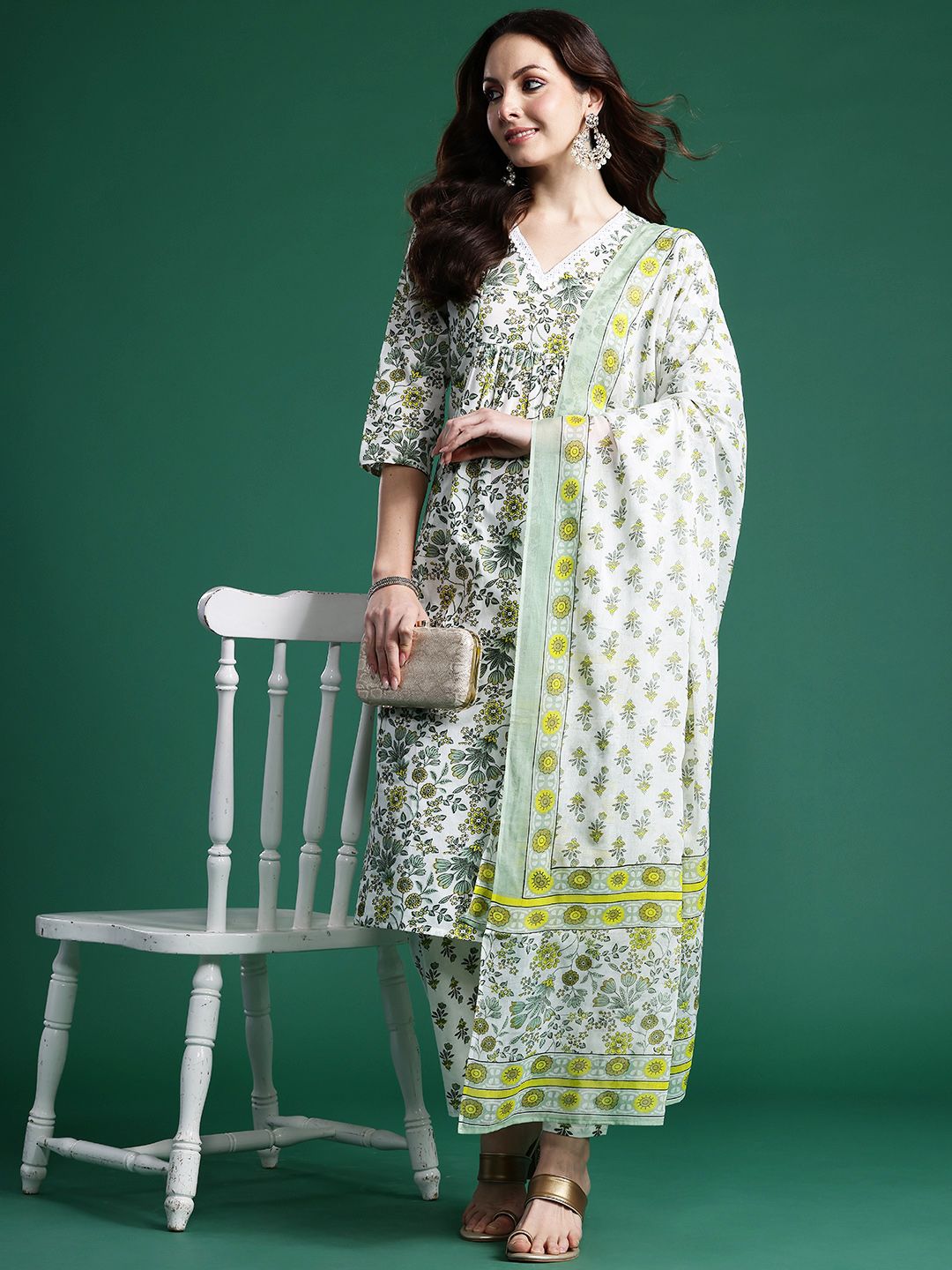Women Floral Printed Pleated Pure Cotton Kurta with Trousers & With Dupatta
