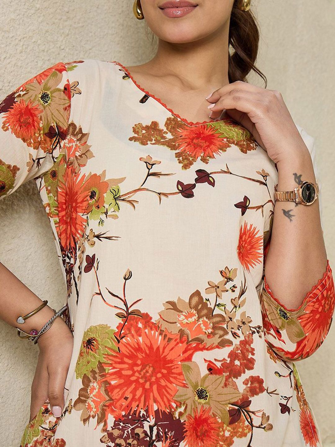 Dhiyona IE Floral Printed V-Neck Pure Cotton Straight Kurta with Trousers