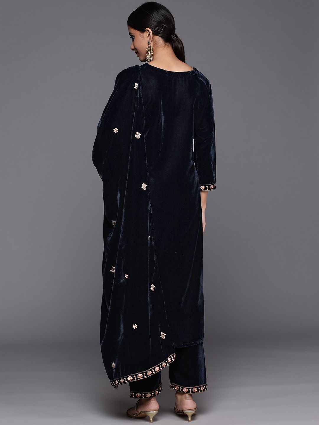 Dhiyona VA Women'sZari Embroidered velvet Kurta with Trouser and Dupatta