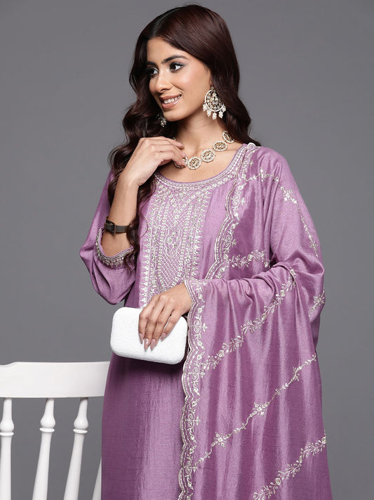 Dhiyona IE Floral Embroidered Regular Sequinned Kurta with Trousers & Dupatta
