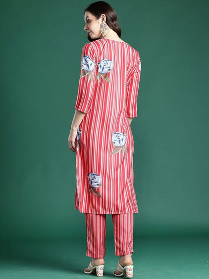 Women Printed Regular Kurta with Trousers