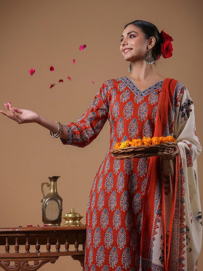 Ethnic Motifs Printed Regular Pure Cotton Kurta With Trouser And Dupatta