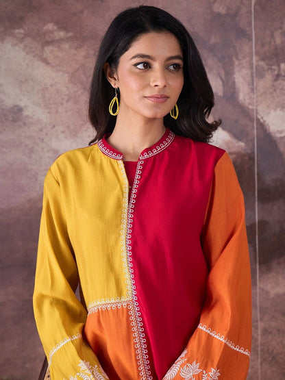 Dhiyona IE Embroidered Mandarin Collar Tunic With Trousers