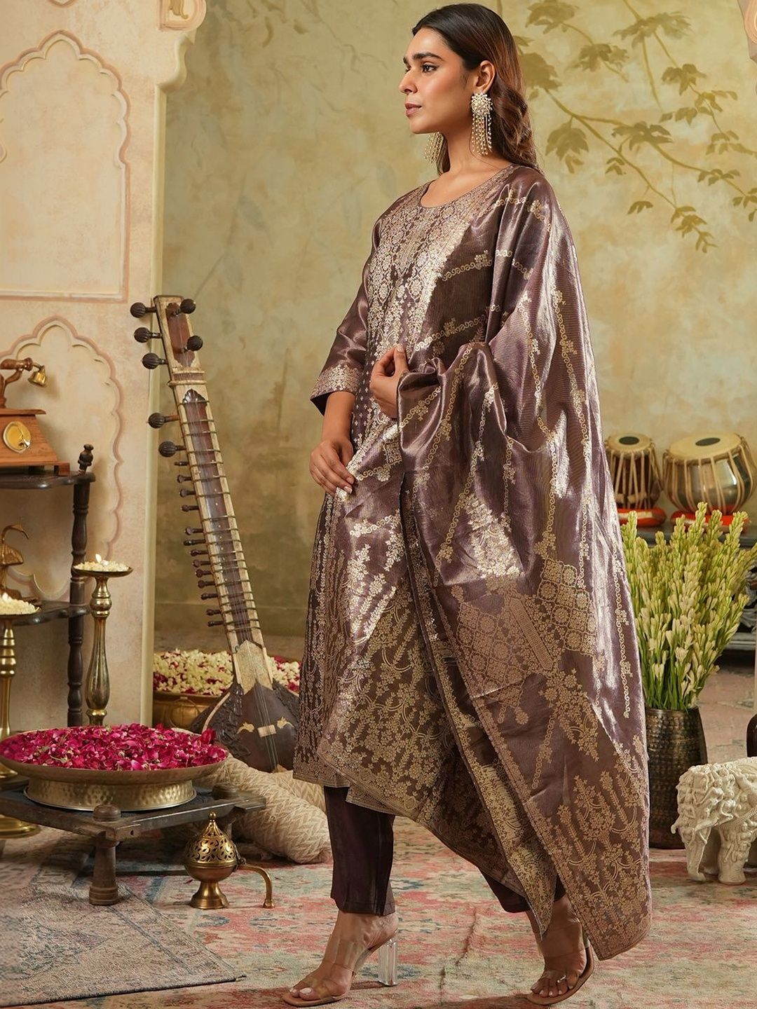 Women Regular Kurta with Trousers & With Dupatta