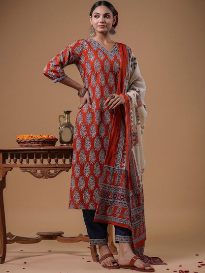 Ethnic Motifs Printed Regular Pure Cotton Kurta With Trouser And Dupatta