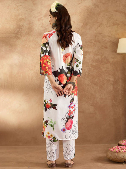 Women Floral Printed Regular Kurta with Trousers