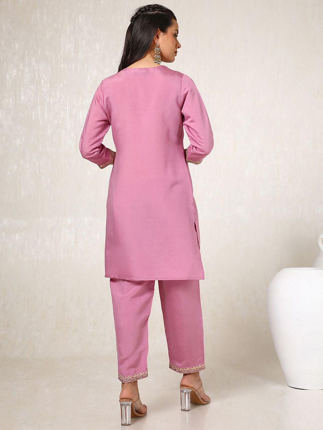 Dhiyona SO Women's Ethnic Motifs Embroidered Gotta Patti Straight Kurta with Trousers