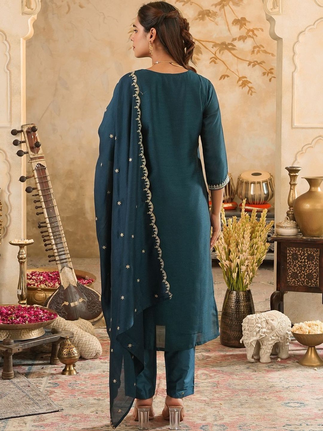 Ethnic Motifs Zari Embroidered Kurta & Plazaoos With Dupatta