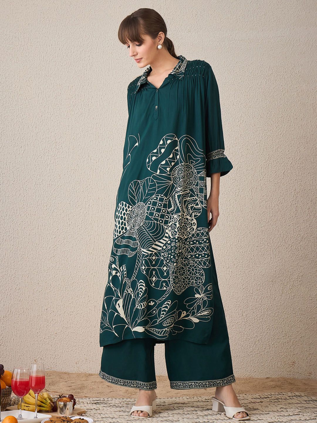 Floral Printed Shirt Collar A-Line Kurta With Trousers